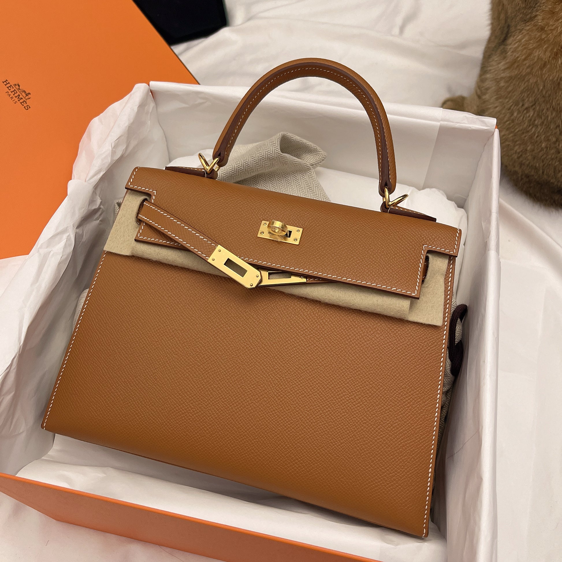 Hermès - Authenticated Kelly 25 Handbag - Leather Gold Plain for Women, Never Worn